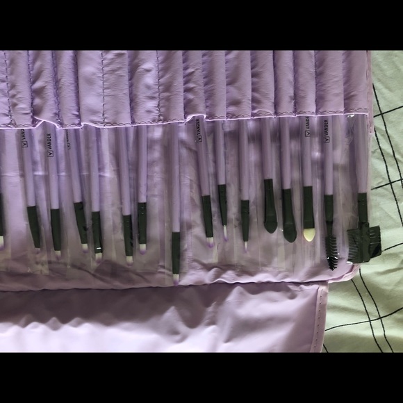 Makeup brushes - Picture 4 of 8